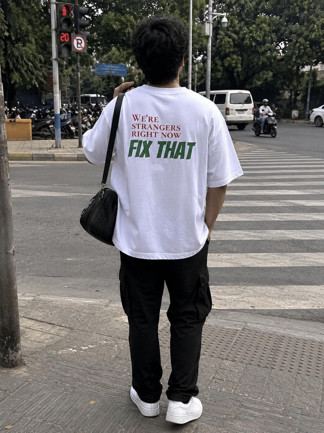 Break the Ice – Unisex Oversized Tee